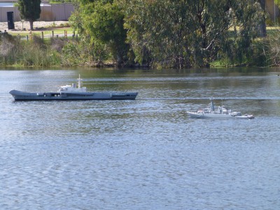 Hermes and escort Ardent turning to Port