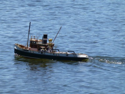 Tug Ulises in a quieter moment