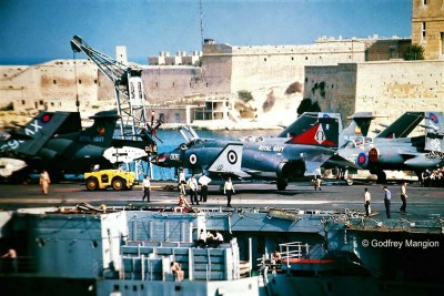 Ark Royal Malta 1977.jpg