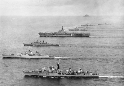 HMS Duchess in formation.jpg