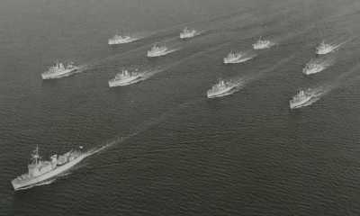 Abdiel and the Minehunter Squadron 1980s.jpg