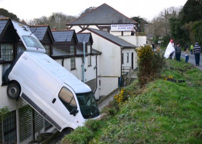 white-van-man-crash2-070213-jpg_115901.jpg