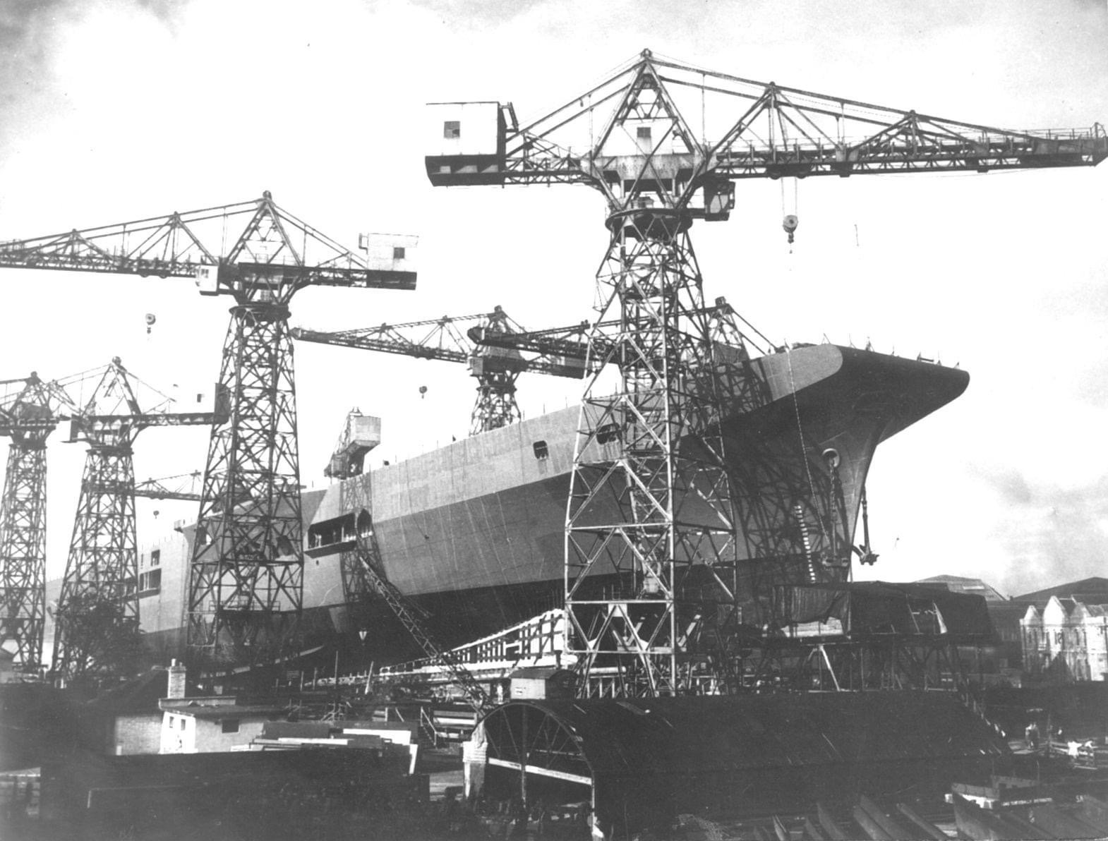 HMS Terrible at Devonport (HMAS Sydney).jpeg